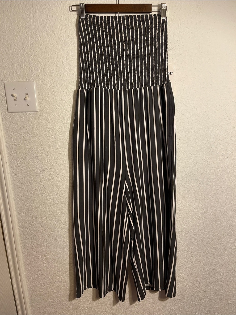 J for Justify Black and White Strapless Smocked Wide-Leg Jumpsuit - Picture 3 of 8